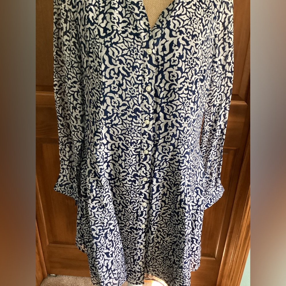 Vineyard Vines Silk Chiffon Snowflake Shirt Dress, Size 10 - Picture 6 of 7